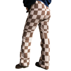 Be Squared Pants Crochet pattern, protoype in beige and brown, seen from the back